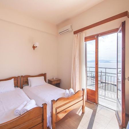 Christina Mare Apartment อิปโซส ภายนอก รูปภาพ