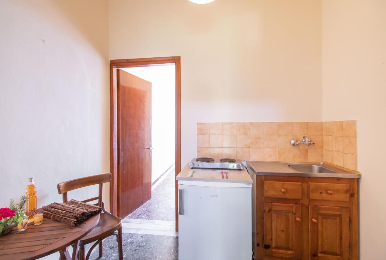Christina Mare Apartment อิปโซส ภายนอก รูปภาพ